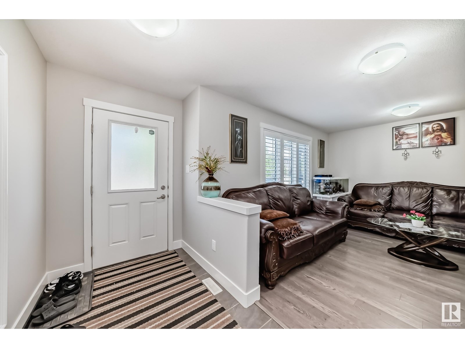Photo 5 of 1532 21 St Nw, Edmonton AB
