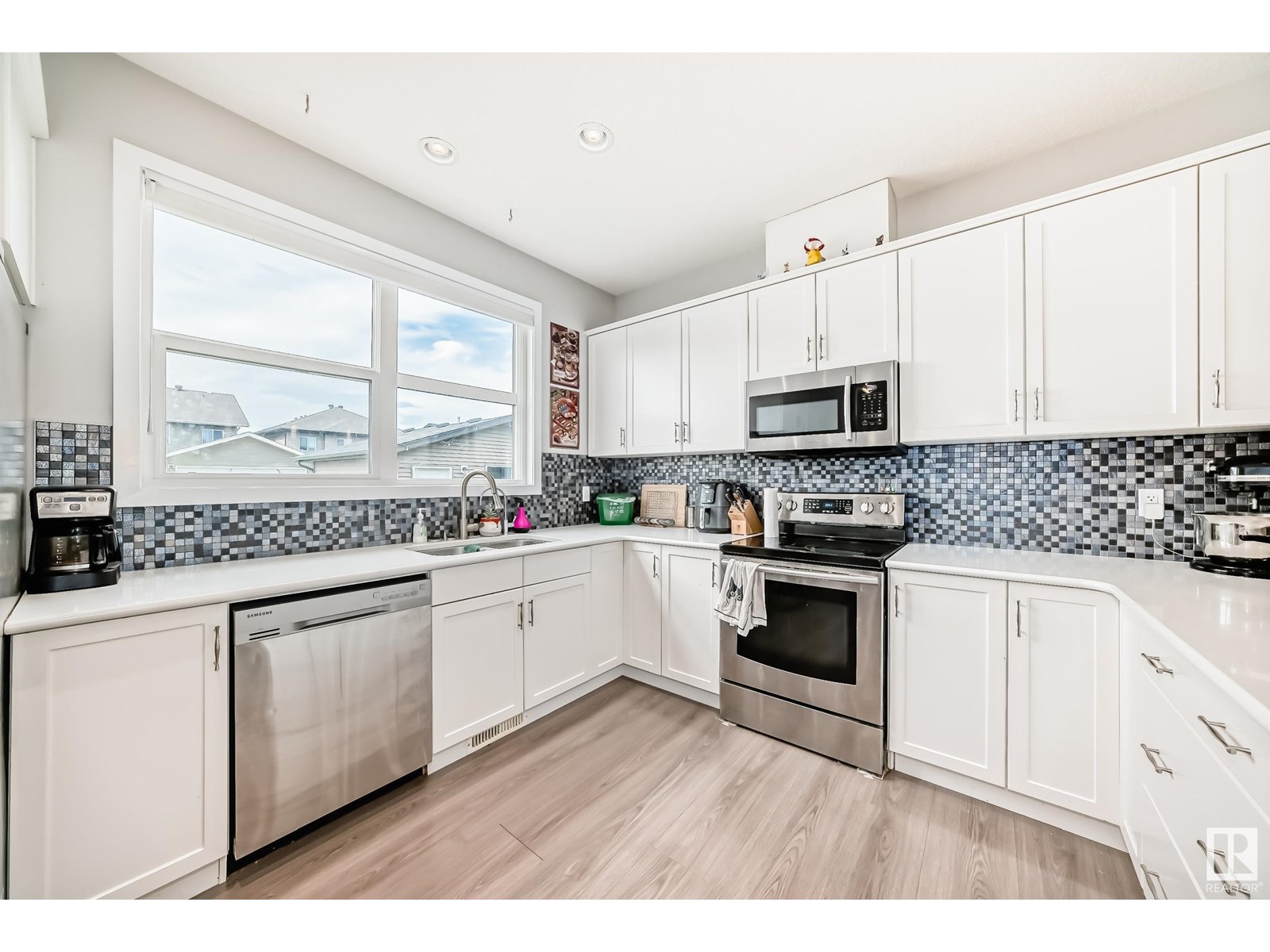 Photo 17 of 4231 Prowse Wy Sw, Edmonton AB