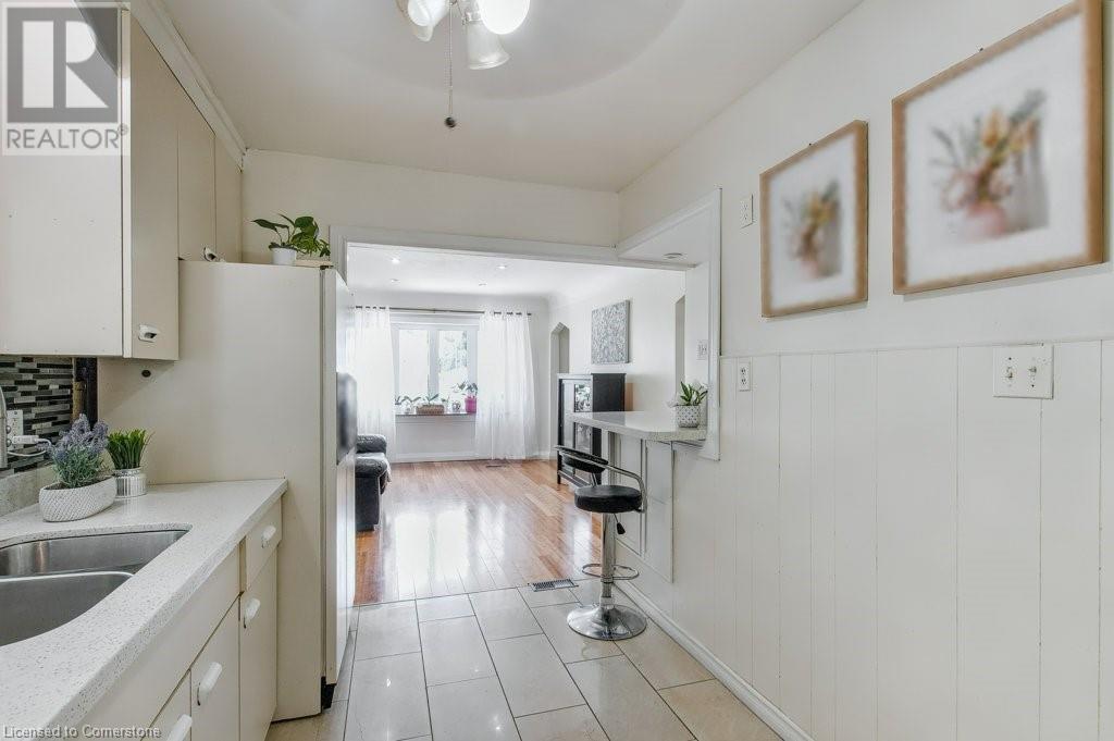 Photo 6 of 20 Audrey Street, Hamilton ON