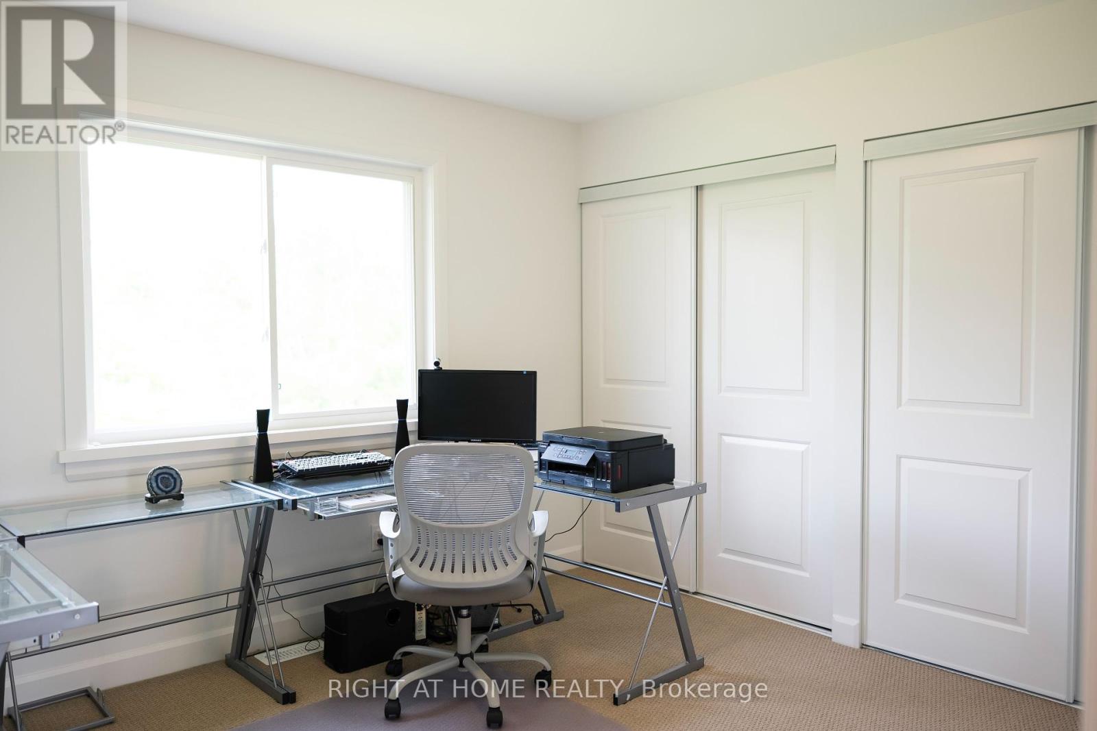 Photo 15 of 219 Owen Lucas Street, Mcnab Braeside ON