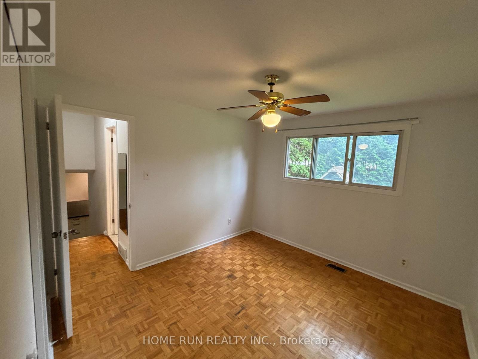 Photo 11 of 9 Button Court, Ottawa ON