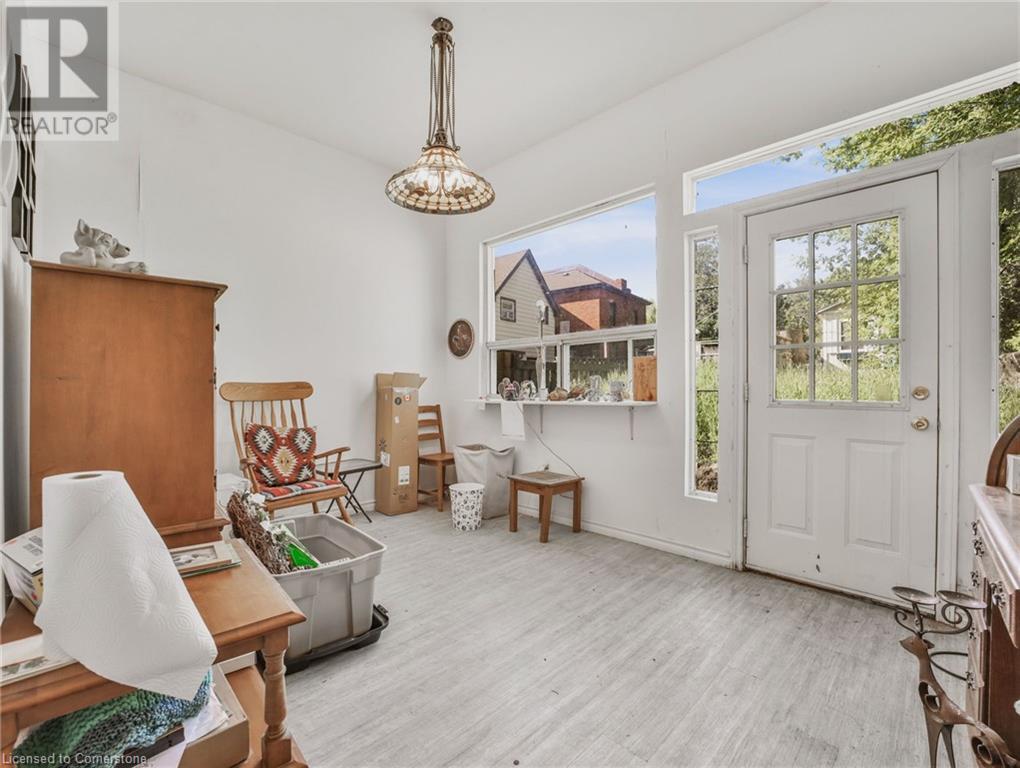 Photo 13 of 30 Lochearne Street, Hamilton ON