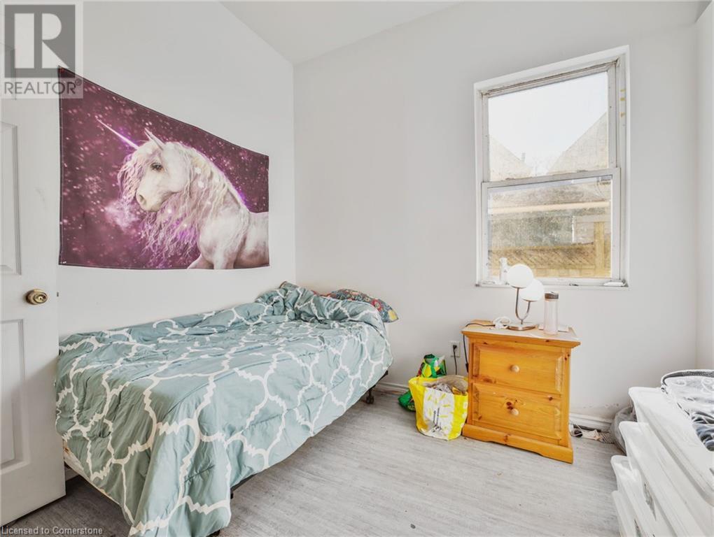 Photo 18 of 30 Lochearne Street, Hamilton ON
