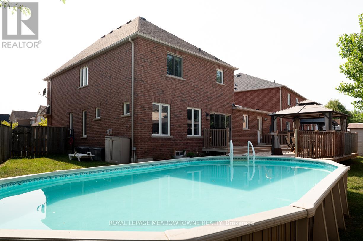 Photo 12 of 49 Montebello Crescent, Ajax ON