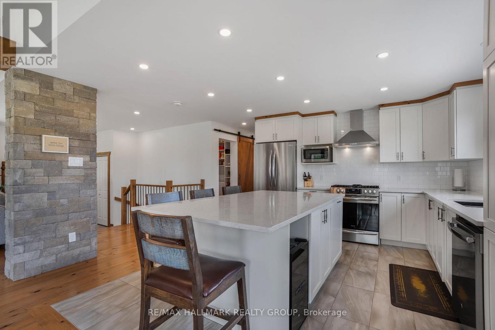 Photo 16 of 197 Boundary Road, Alfred And Plantagenet ON