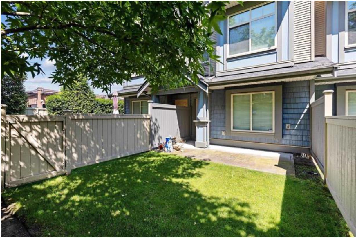 Photo 3 of 23 7121 192 Street, Surrey BC