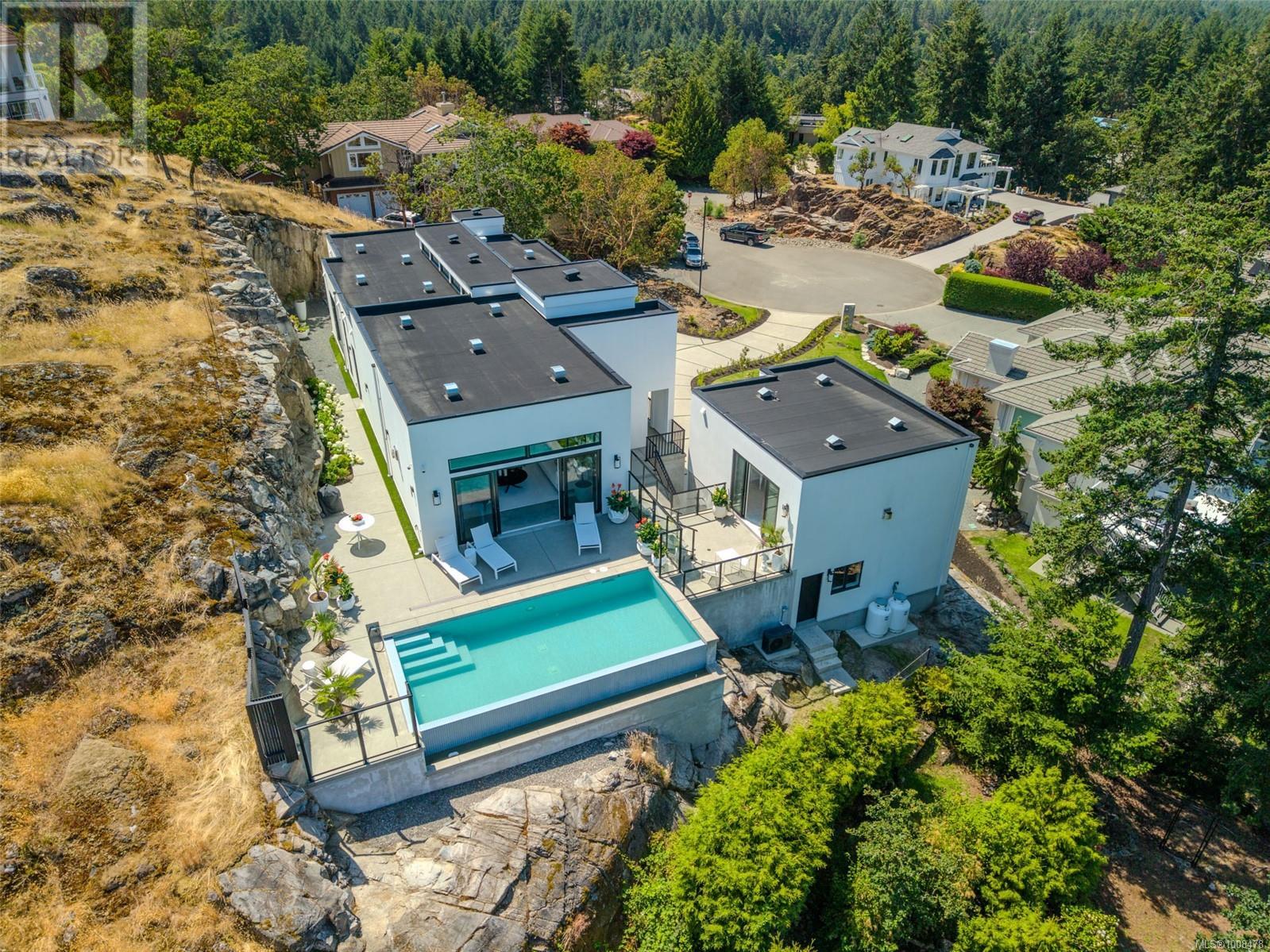 Photo 15 of 2080 Rolston Pl, Nanoose Bay BC