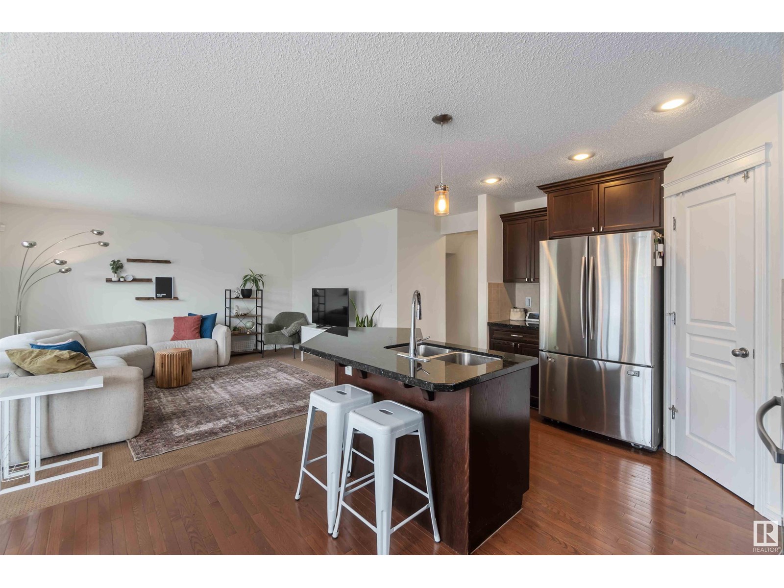 Photo 15 of 8403 179 Av Nw, Edmonton AB