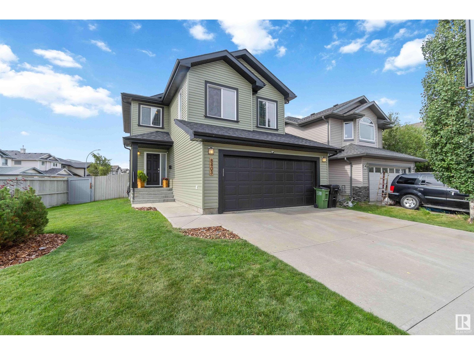 Photo 2 of 8403 179 Av Nw, Edmonton AB