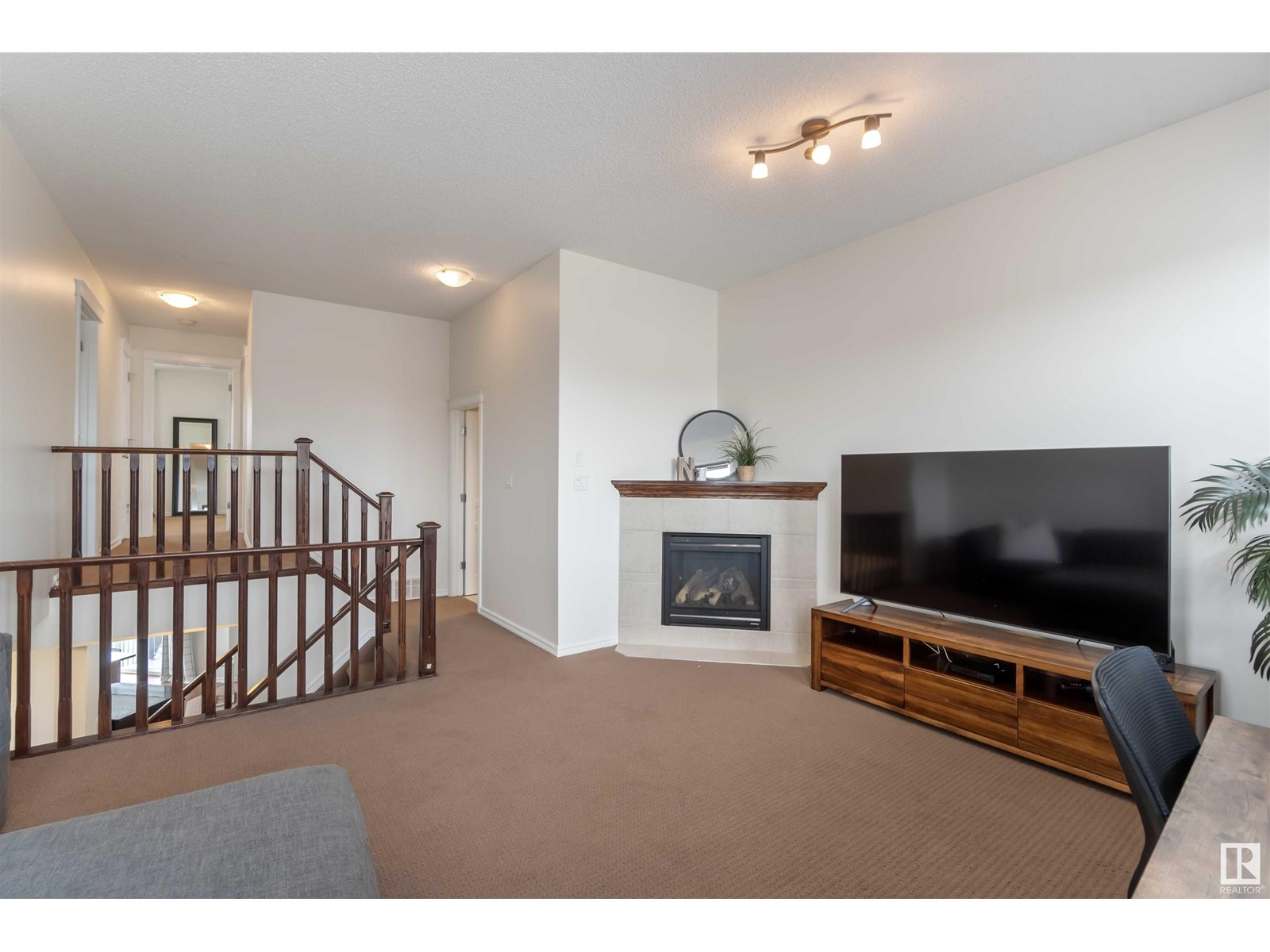 Photo 28 of 8403 179 Av Nw, Edmonton AB