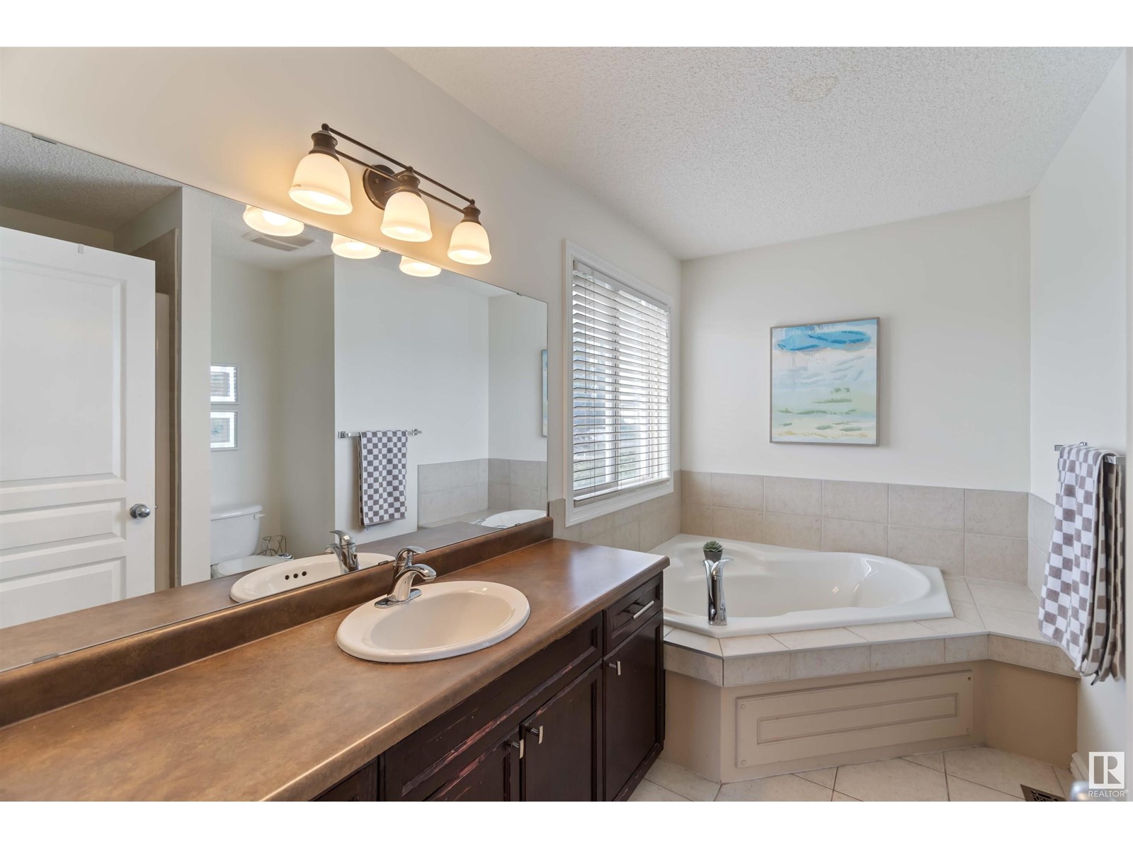 Photo 42 of 8403 179 Av Nw, Edmonton AB