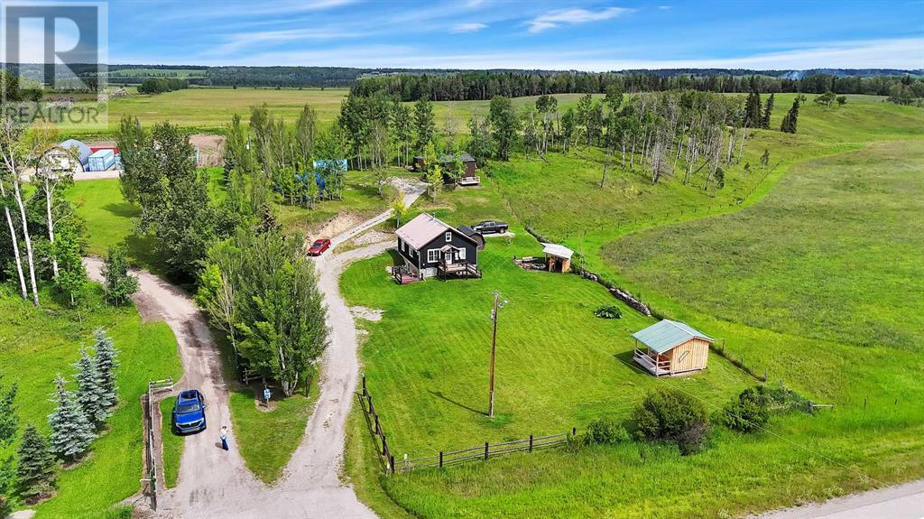 Photo 1 of 10 6138 Highway 584, Rural Mountain View County AB
