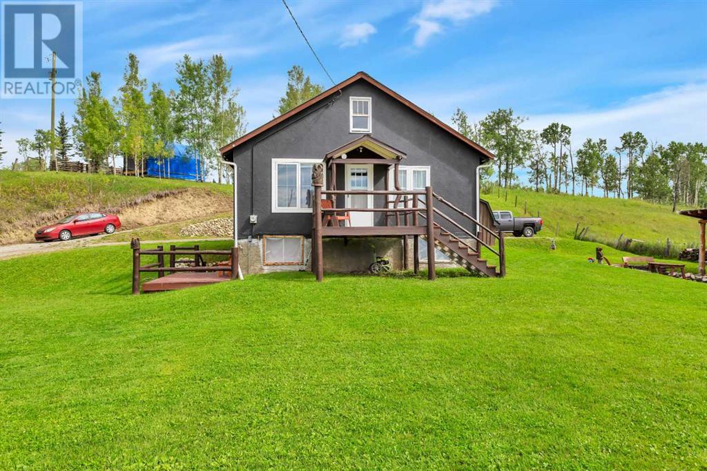 Photo 3 of 10 6138 Highway 584, Rural Mountain View County AB