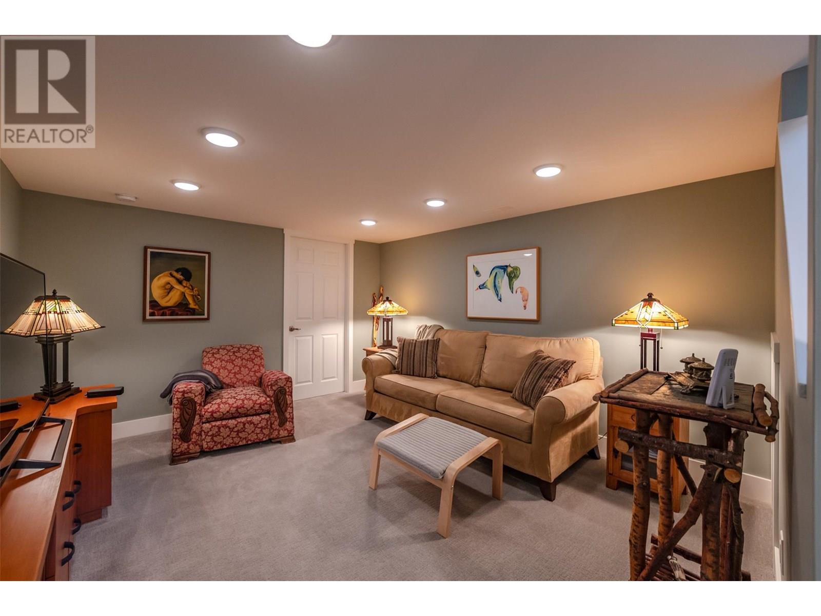 29 6833 Meadows Drive, Oliver