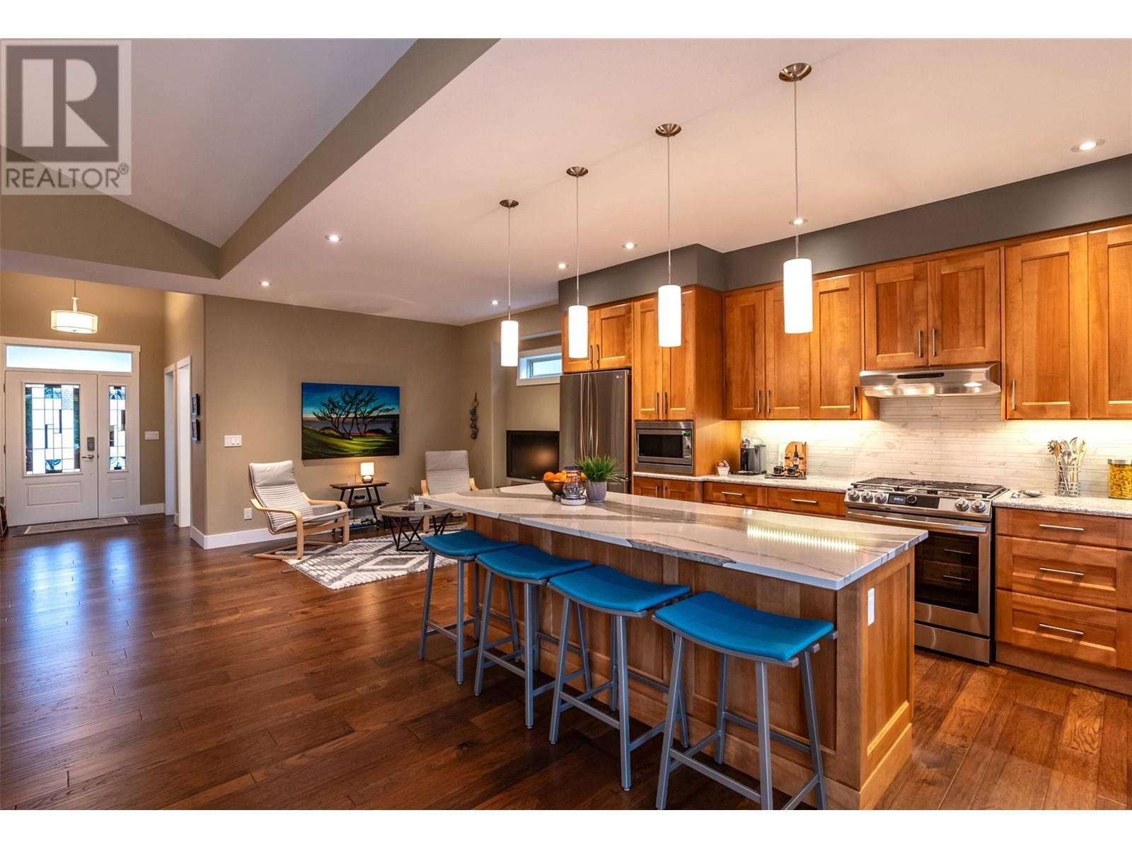 29 6833 Meadows Drive, Oliver