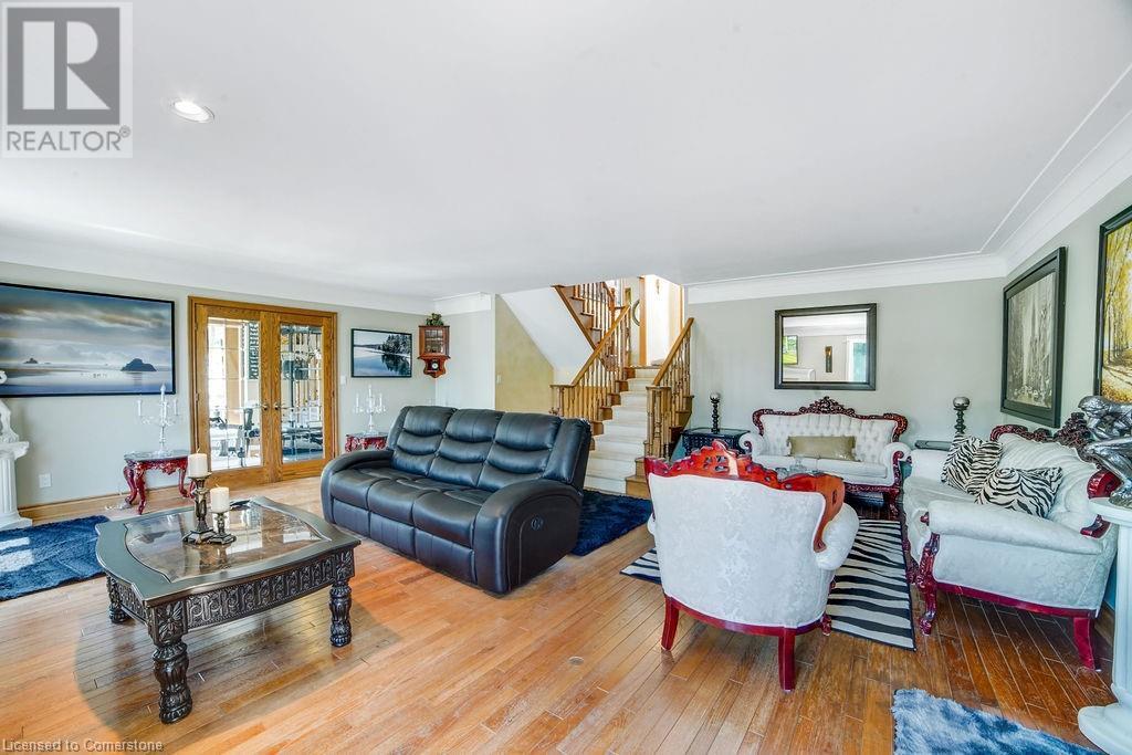 Photo 28 of 9 Lamb Court, Caledonia ON