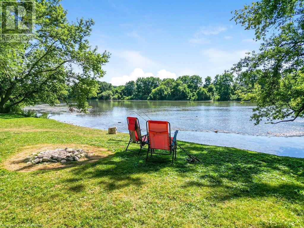 Photo 12 of 9 Lamb Court, Caledonia ON