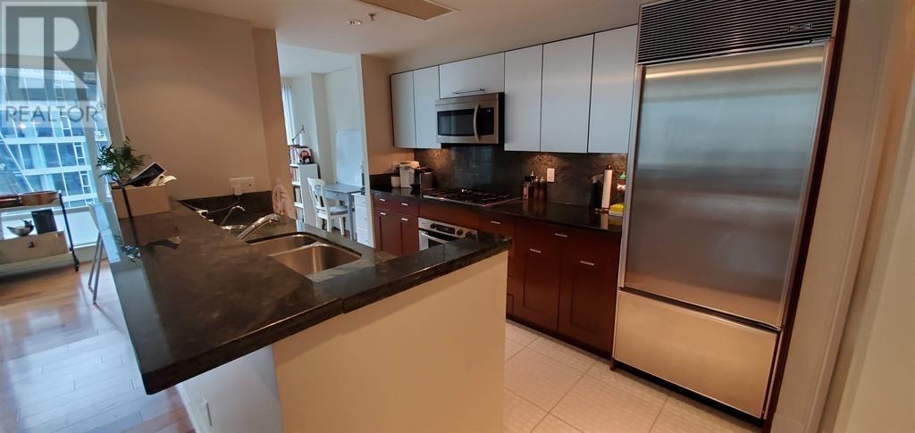Photo 17 of 704 499 Broughton Street, Vancouver BC