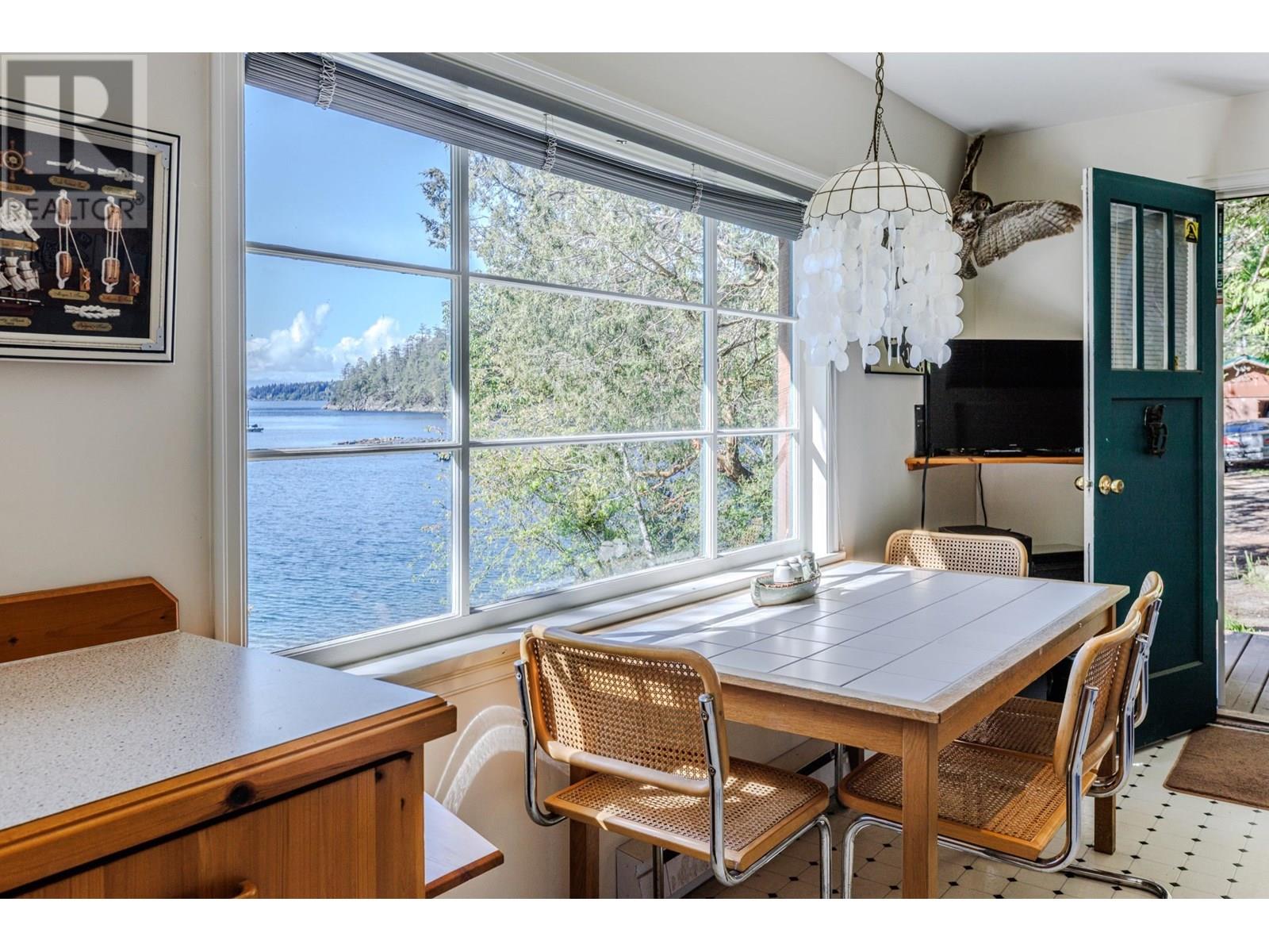 5446 SECRET COVE ROAD, Halfmoon Bay