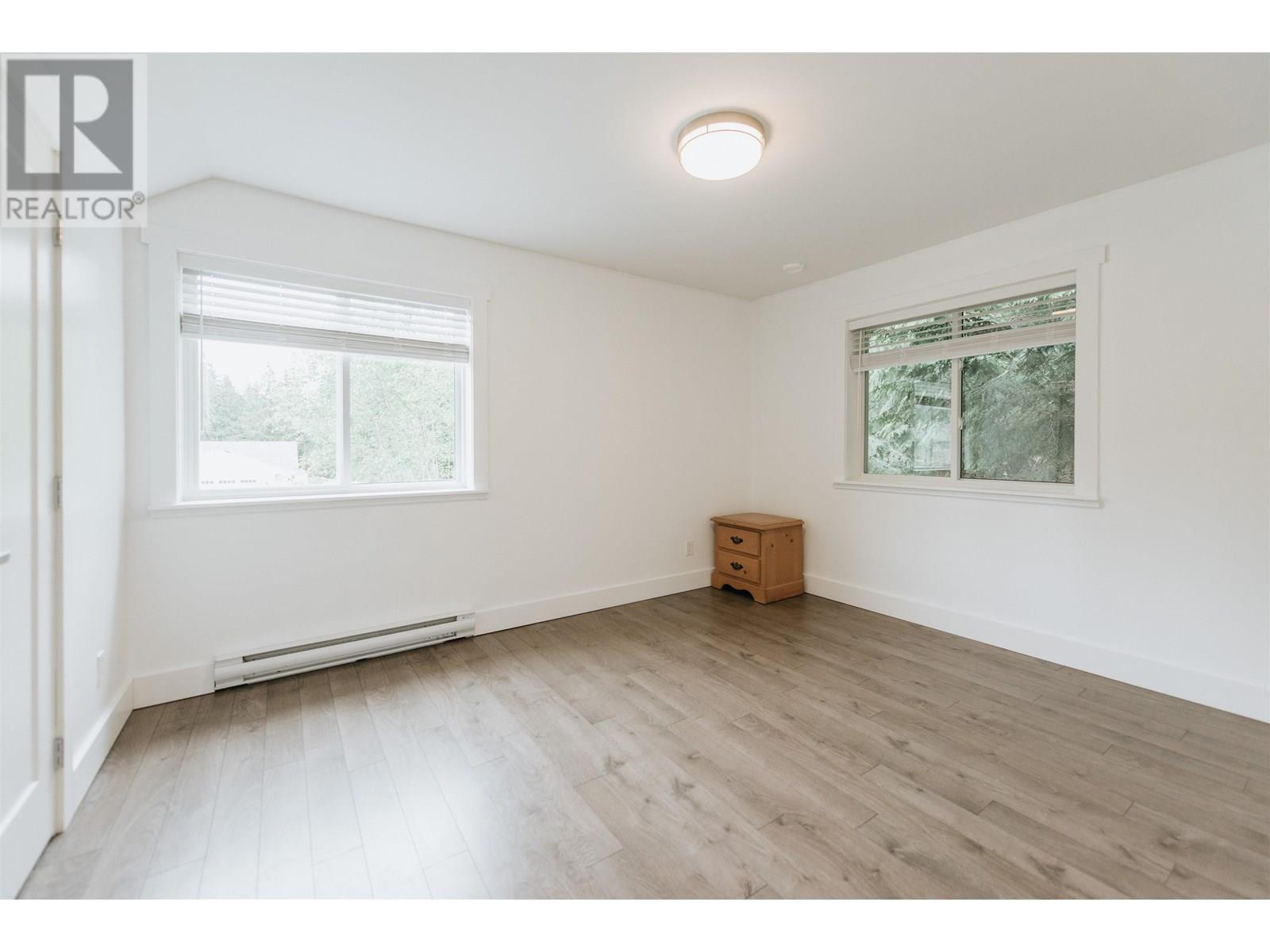 421 SOLAZ PLACE, Gibsons