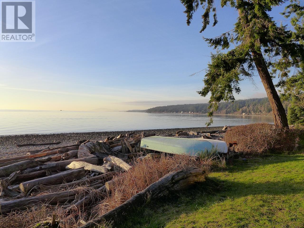 421 SOLAZ PLACE, Gibsons