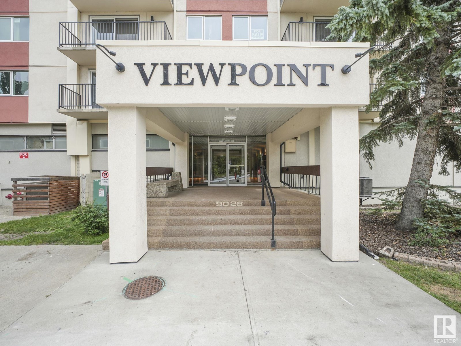 Photo 13 of Ph 4 9028 Jasper Av Nw, Edmonton AB