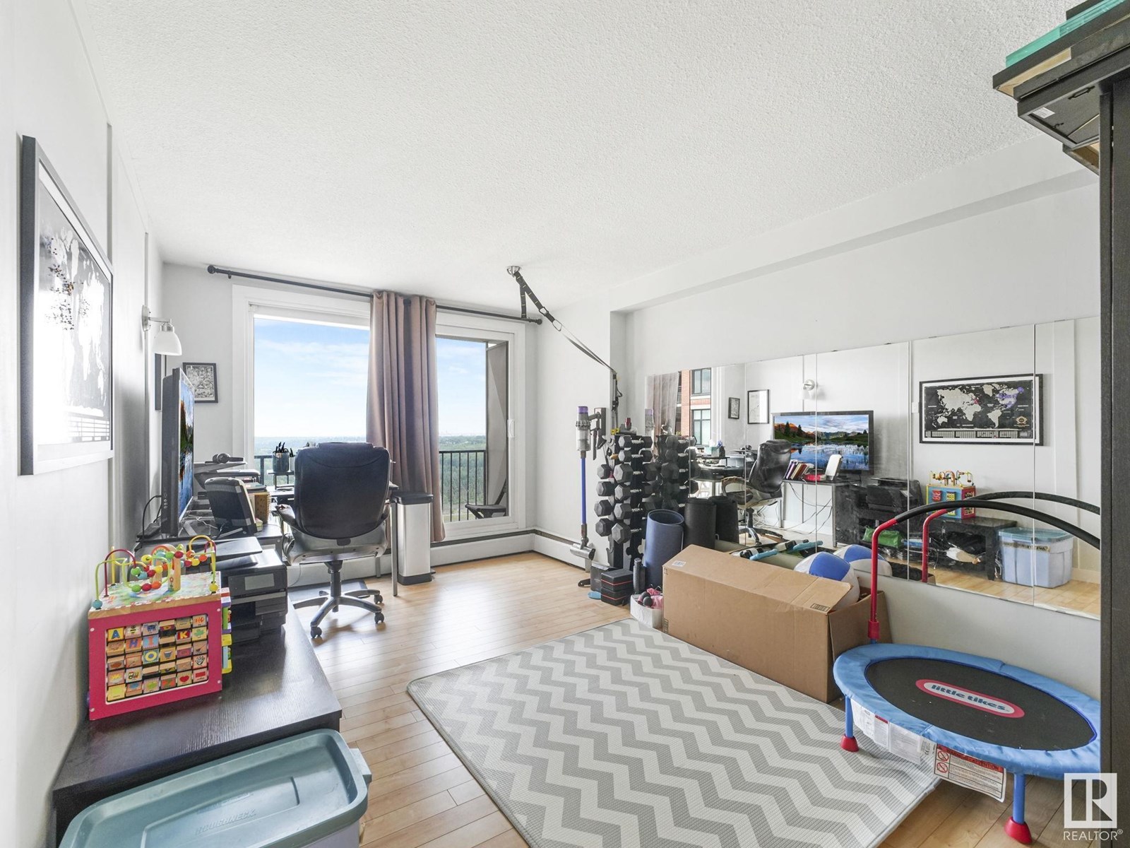 Photo 62 of Ph 4 9028 Jasper Av Nw, Edmonton AB