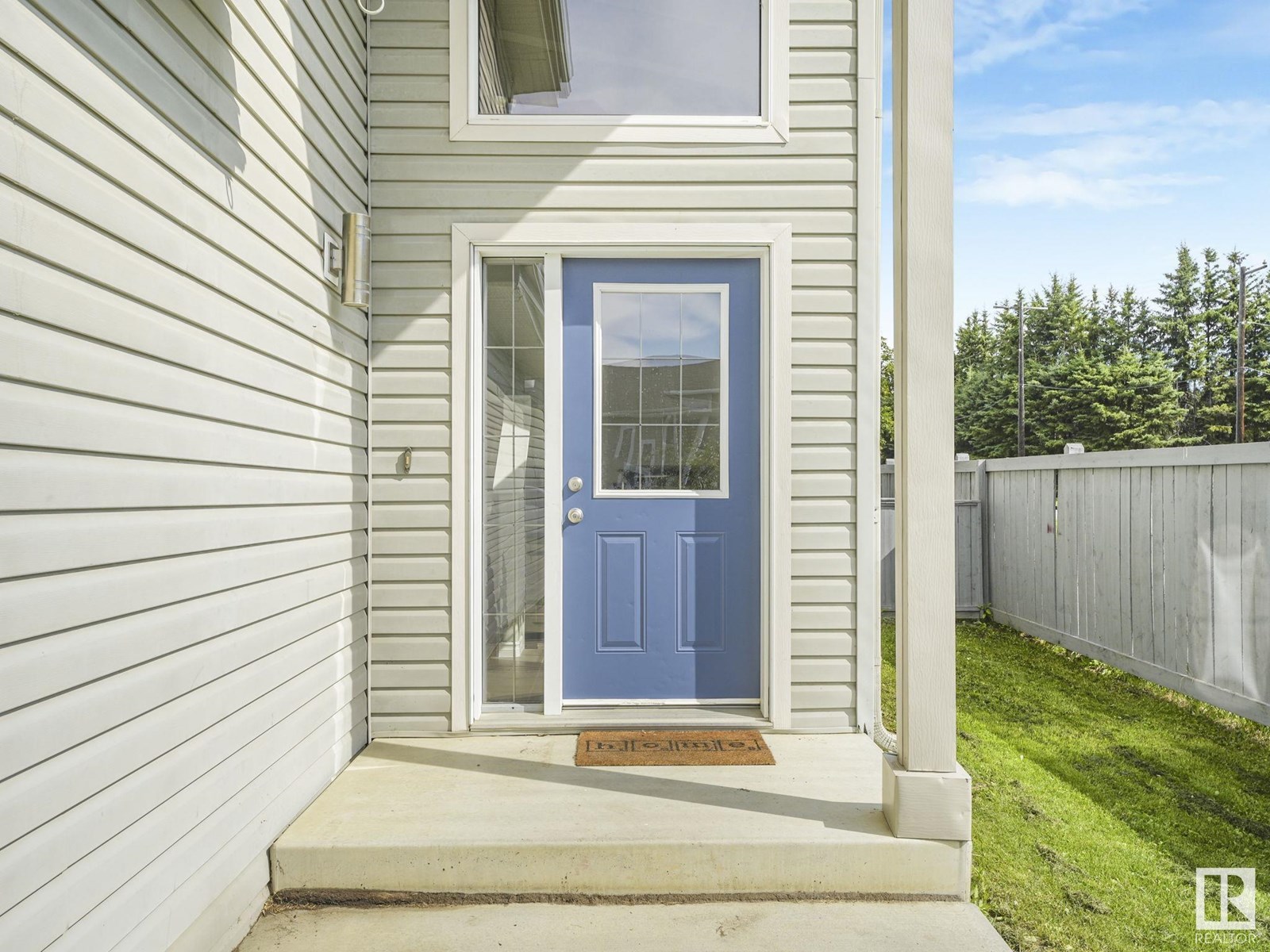 Photo 10 of 7804 5 Av Sw, Edmonton AB