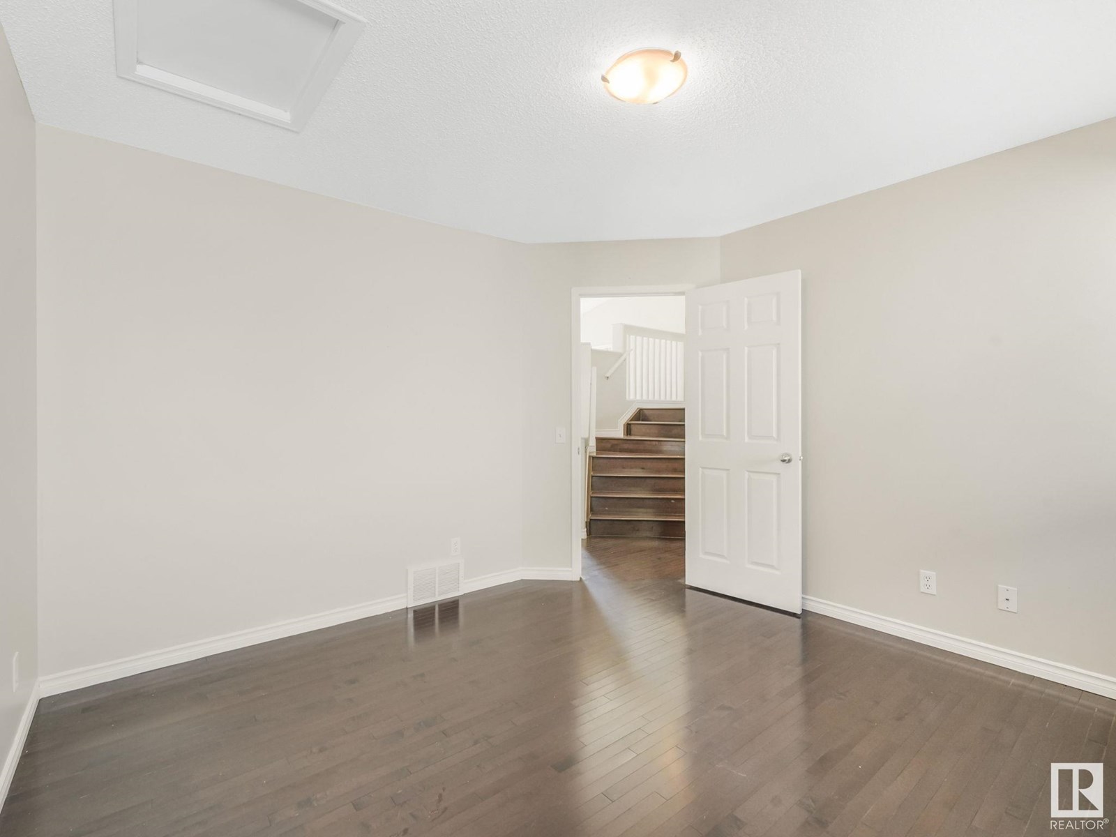 Photo 43 of 7804 5 Av Sw, Edmonton AB