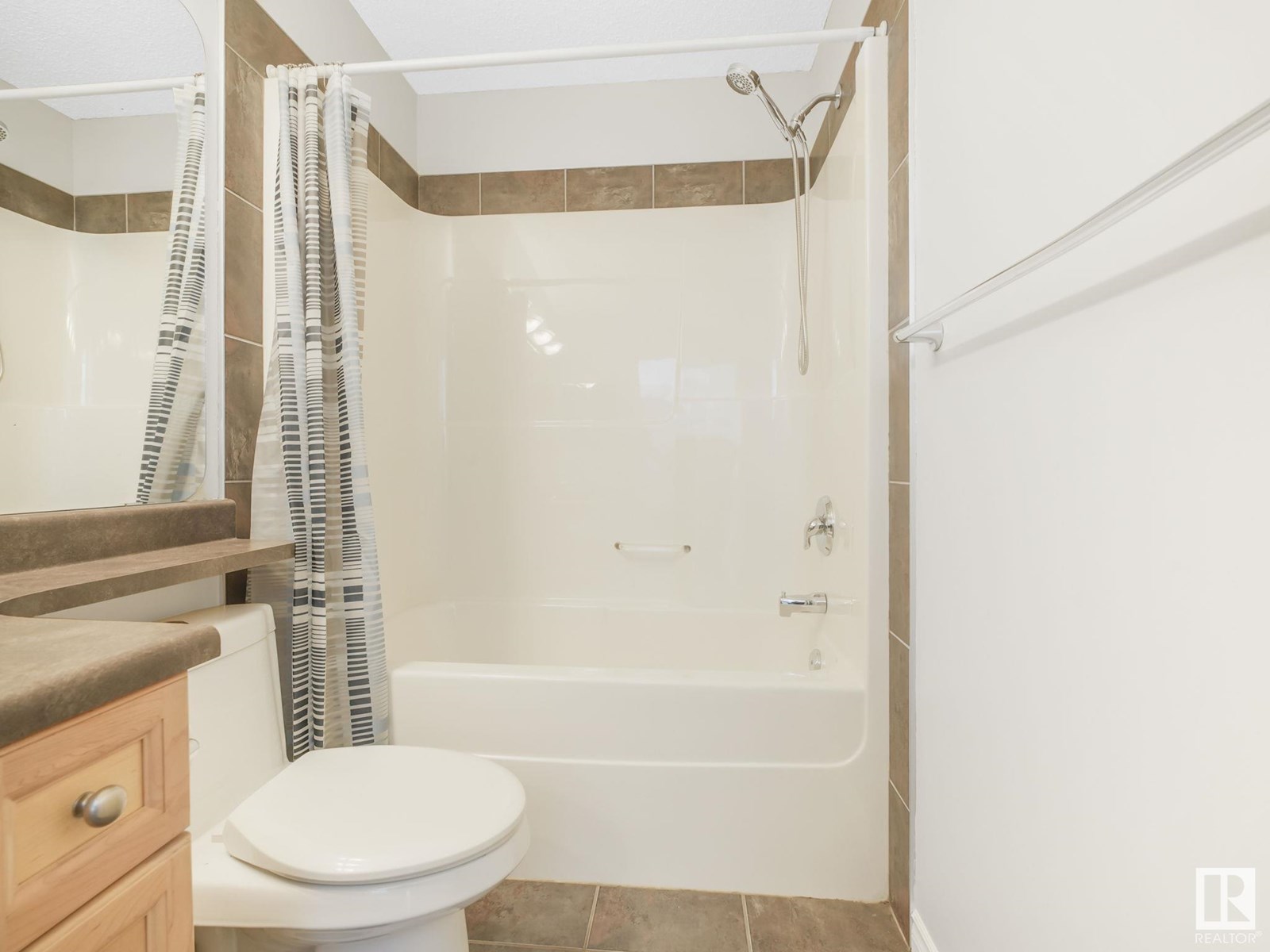Photo 55 of 7804 5 Av Sw, Edmonton AB