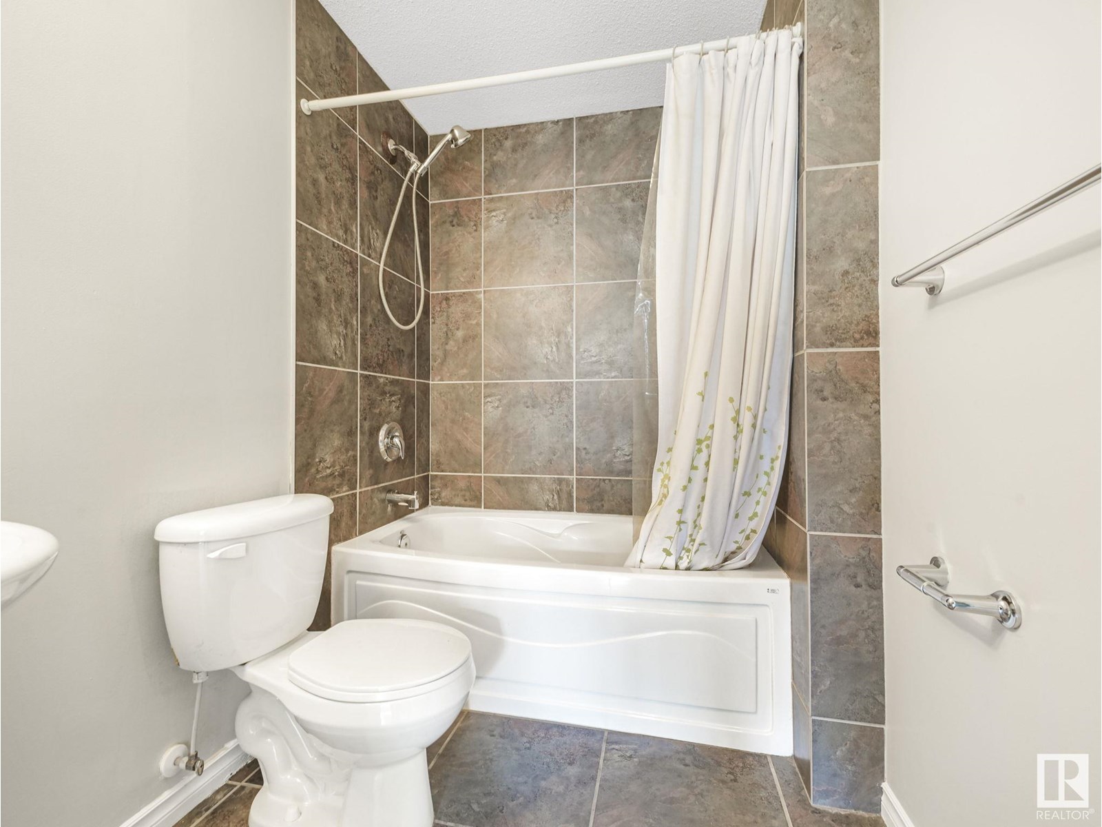 Photo 19 of 7804 5 Av Sw, Edmonton AB