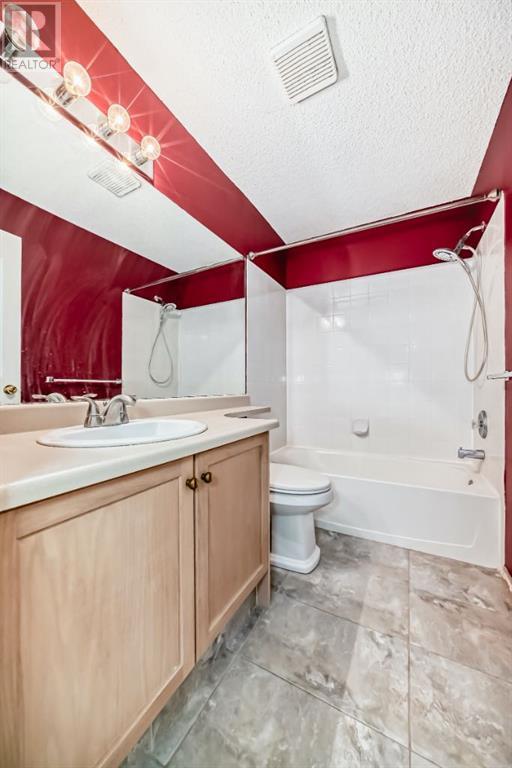 Photo 10 of 3308 Tuscarora Manor Nw, Calgary AB
