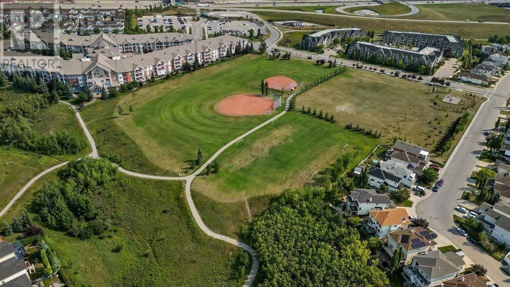 Photo 9 of 3308 Tuscarora Manor Nw, Calgary AB