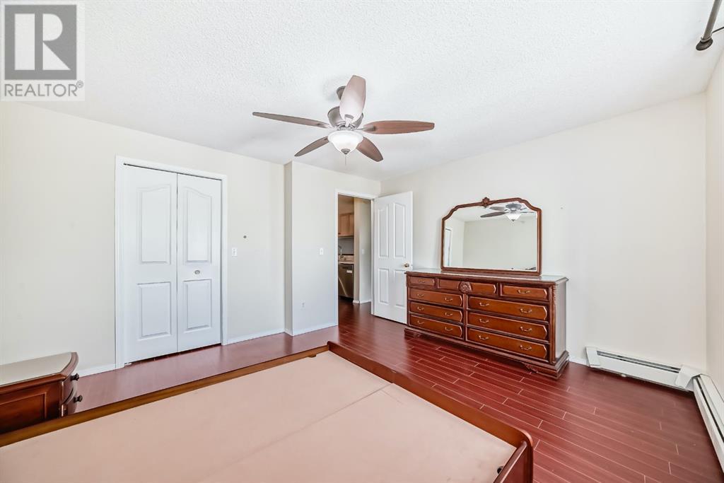Photo 1 of 3308 Tuscarora Manor Nw, Calgary AB