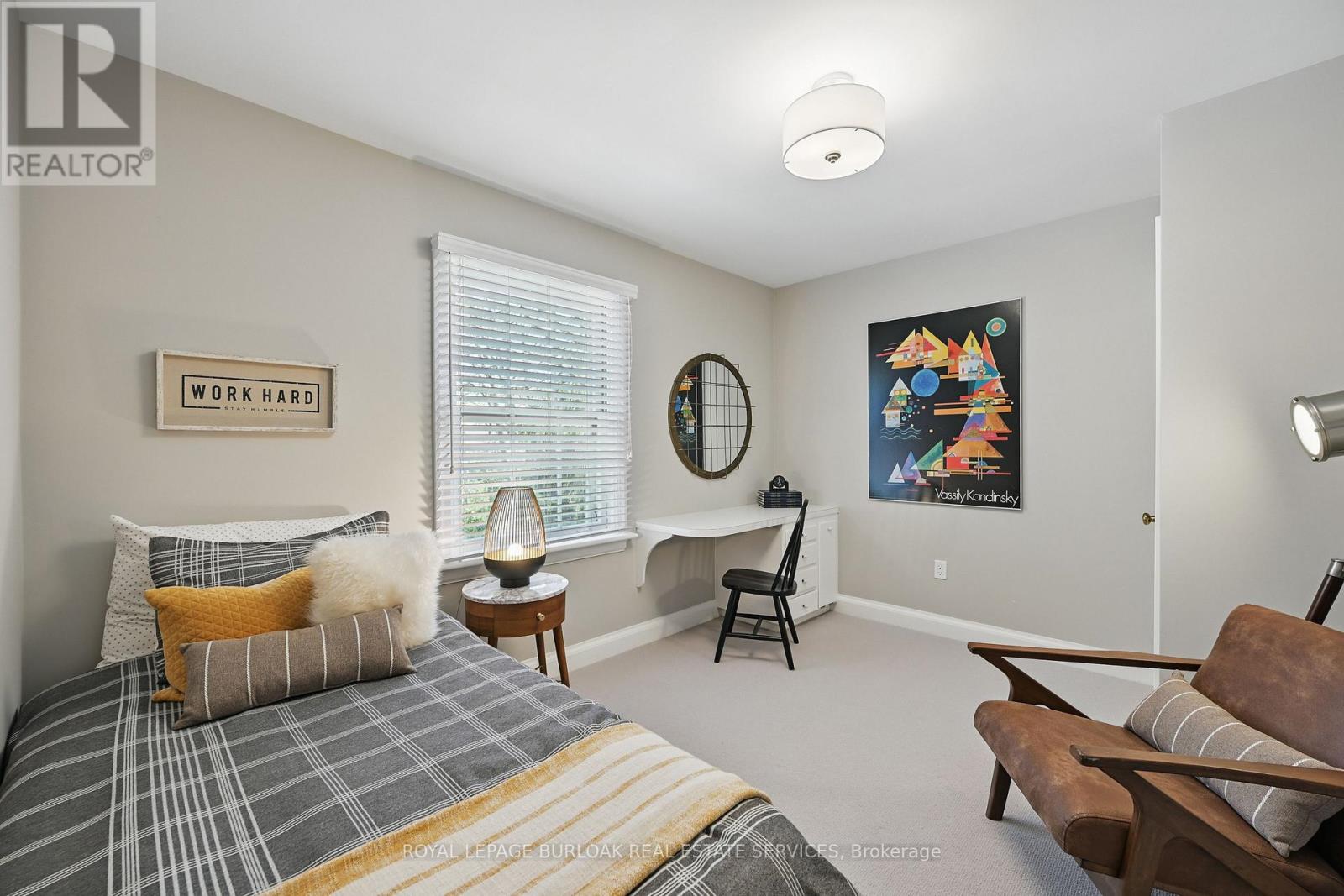 Photo 19 of 3020 First Street, Burlington ON
