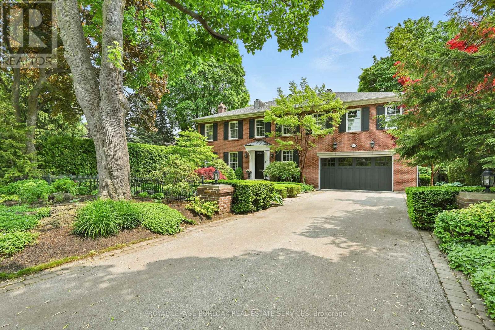 Photo 2 of 3020 First Street, Burlington ON