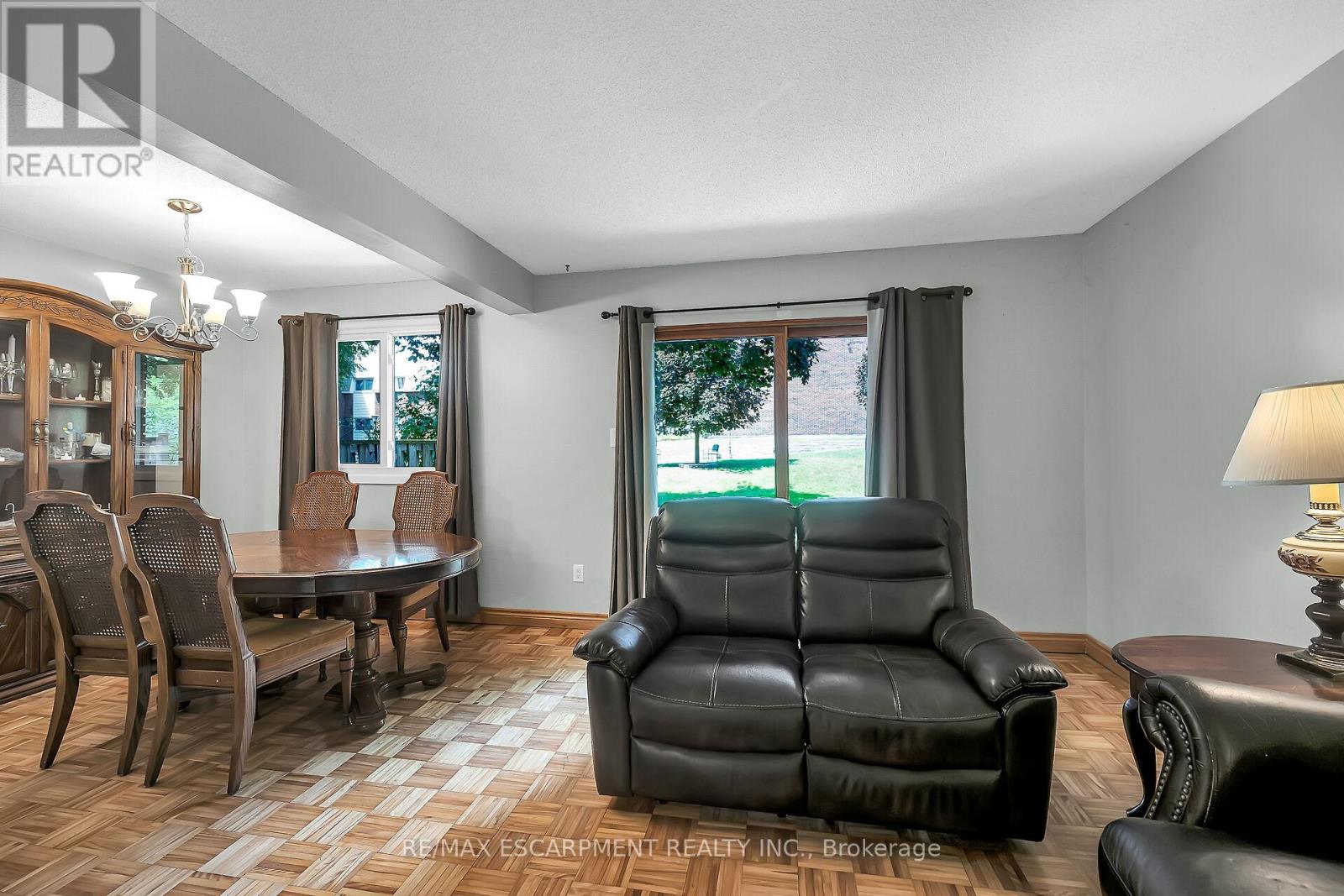 Photo 40 of 18 1460 Garth Street, Hamilton ON