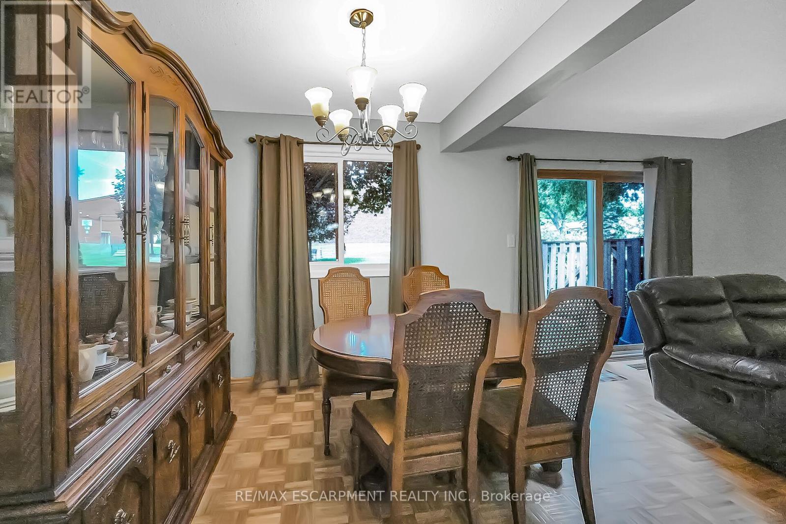 Photo 6 of 18 1460 Garth Street, Hamilton ON