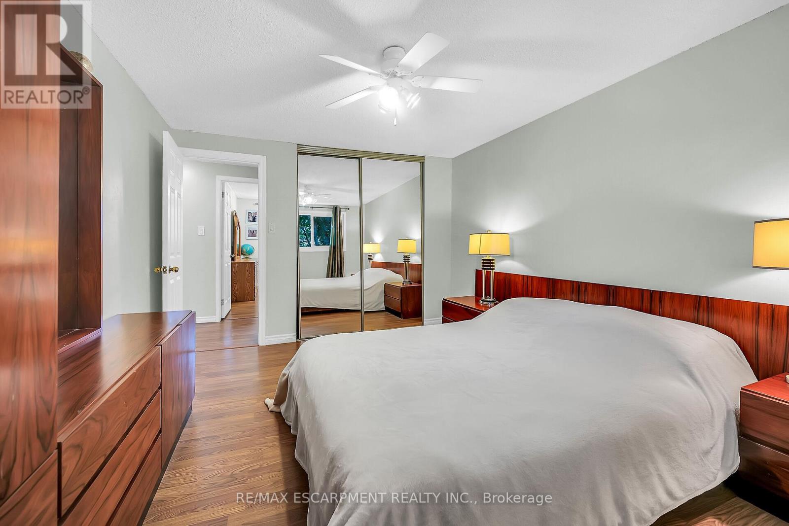 Photo 22 of 18 1460 Garth Street, Hamilton ON
