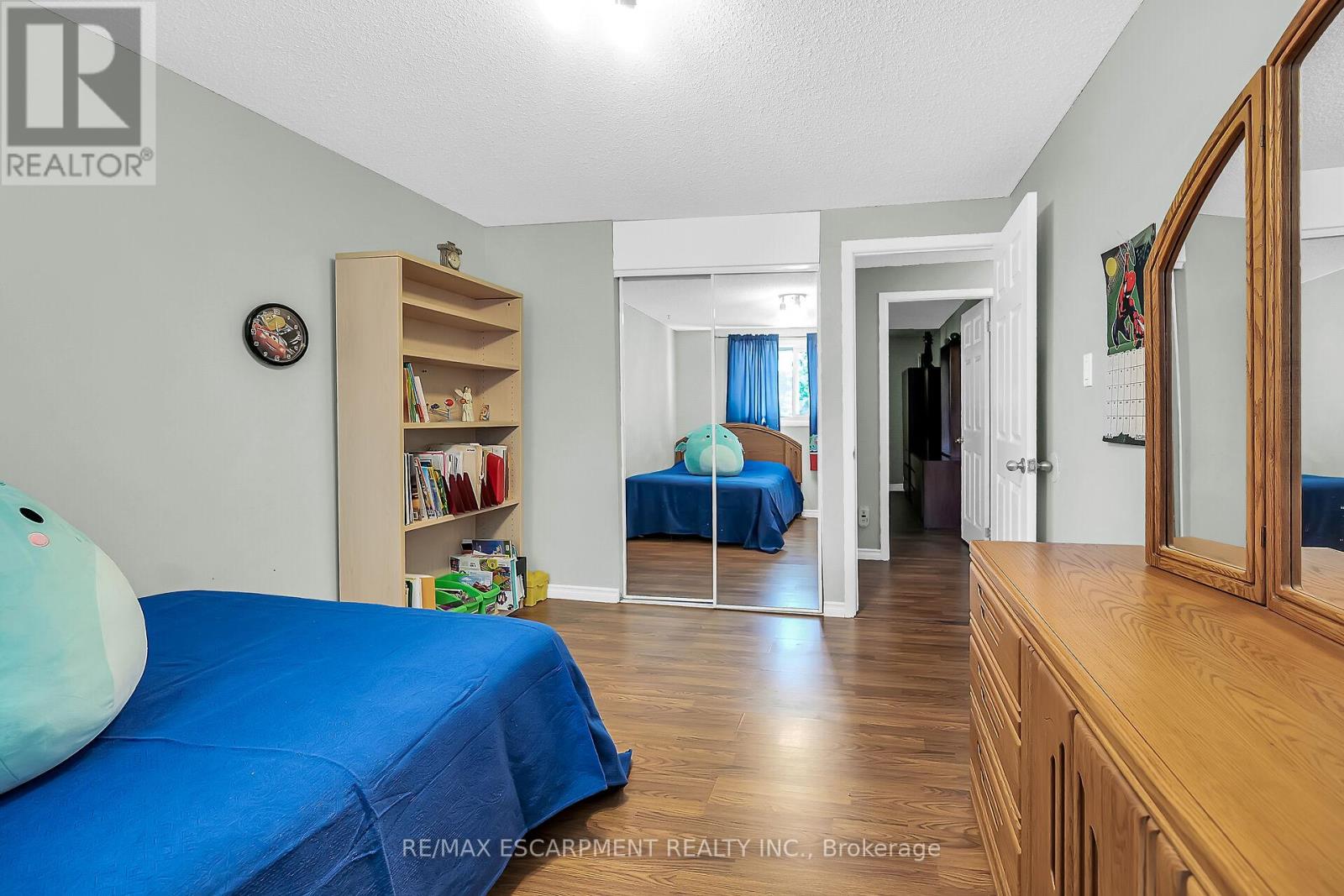 Photo 4 of 18 1460 Garth Street, Hamilton ON