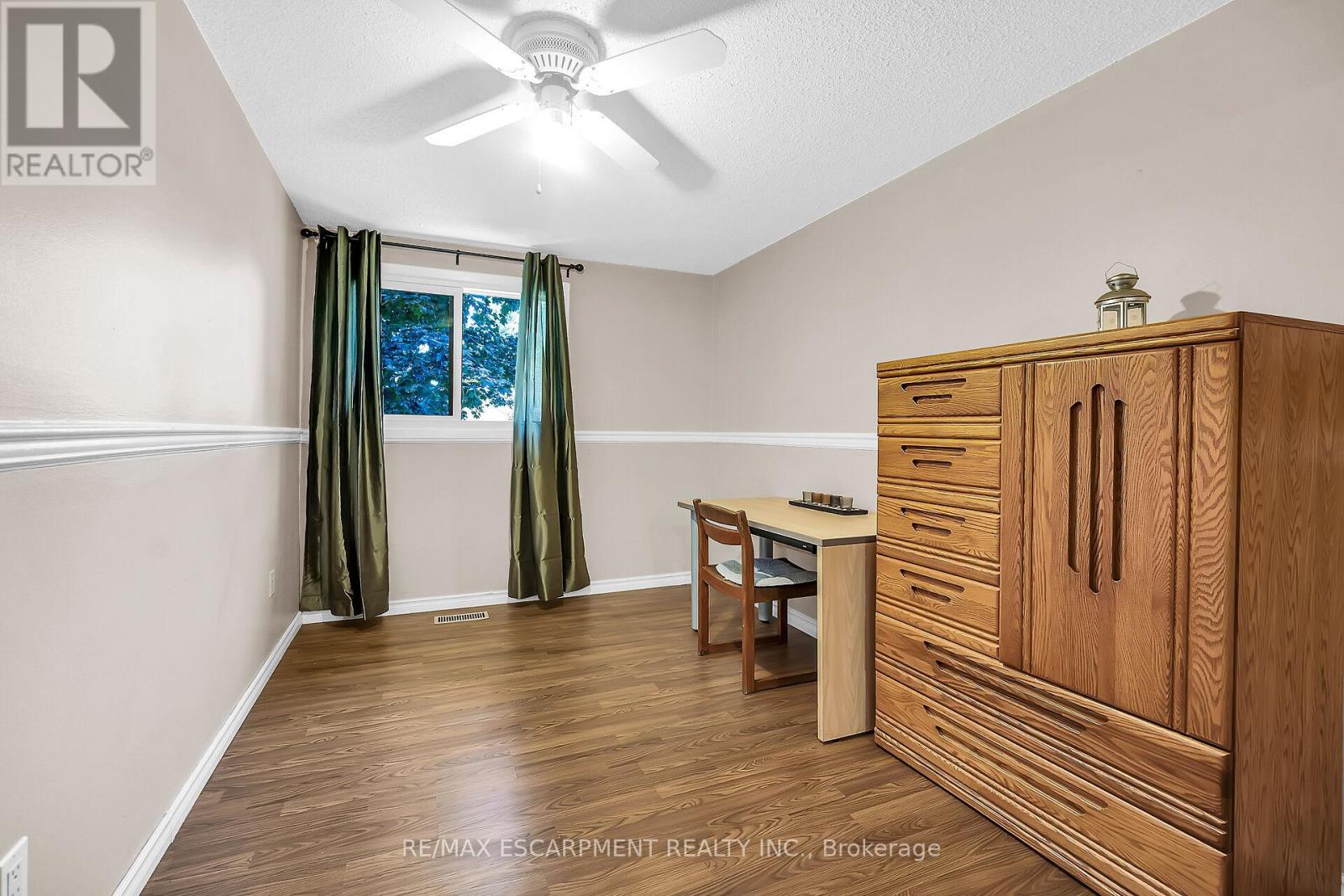 Photo 29 of 18 1460 Garth Street, Hamilton ON