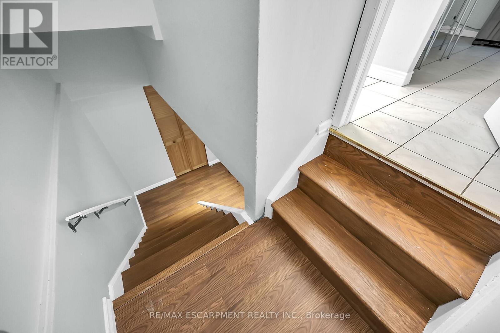 Photo 35 of 18 1460 Garth Street, Hamilton ON