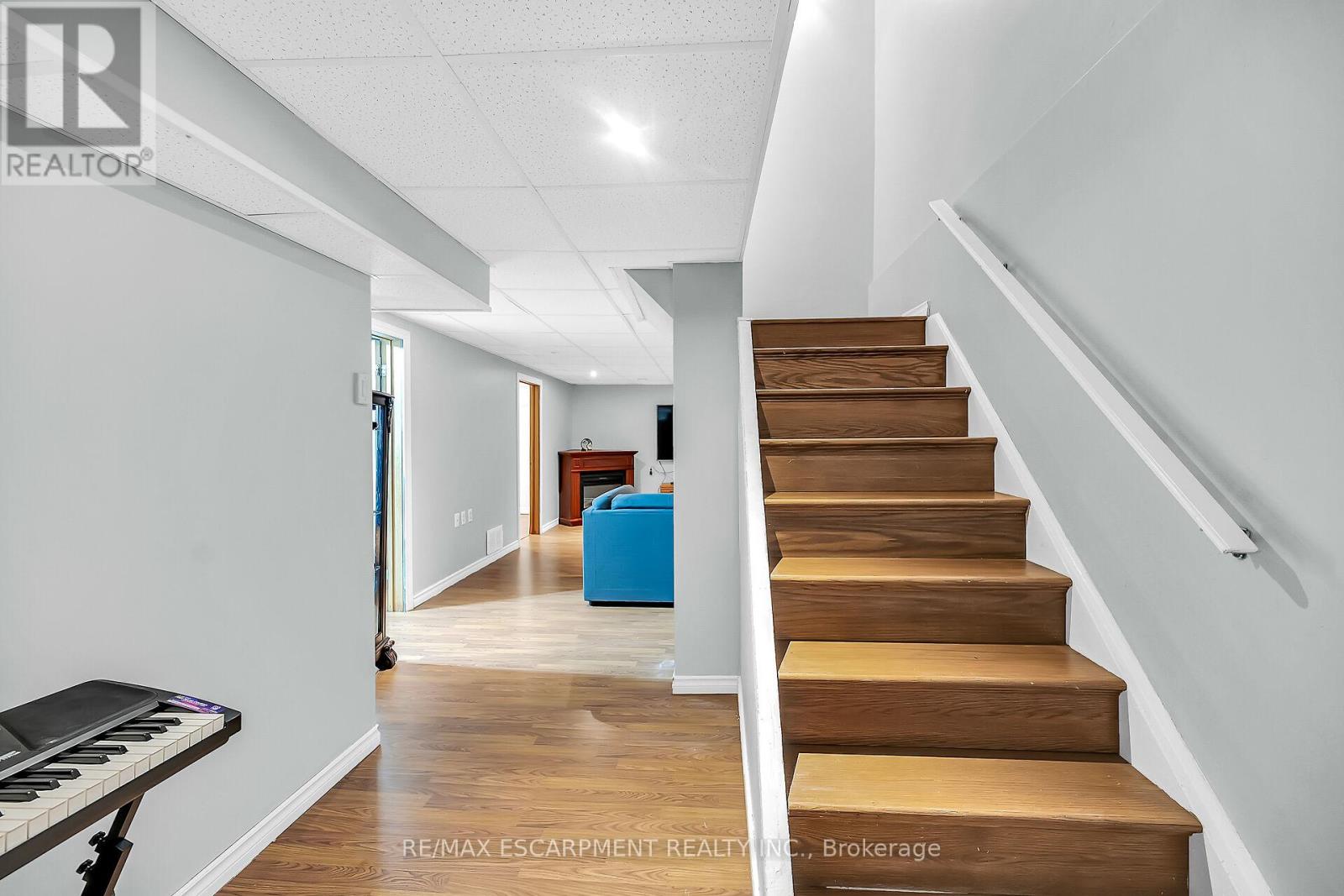 Photo 5 of 18 1460 Garth Street, Hamilton ON