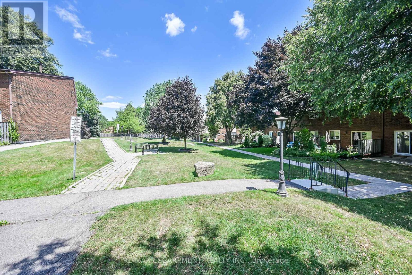 Photo 39 of 18 1460 Garth Street, Hamilton ON