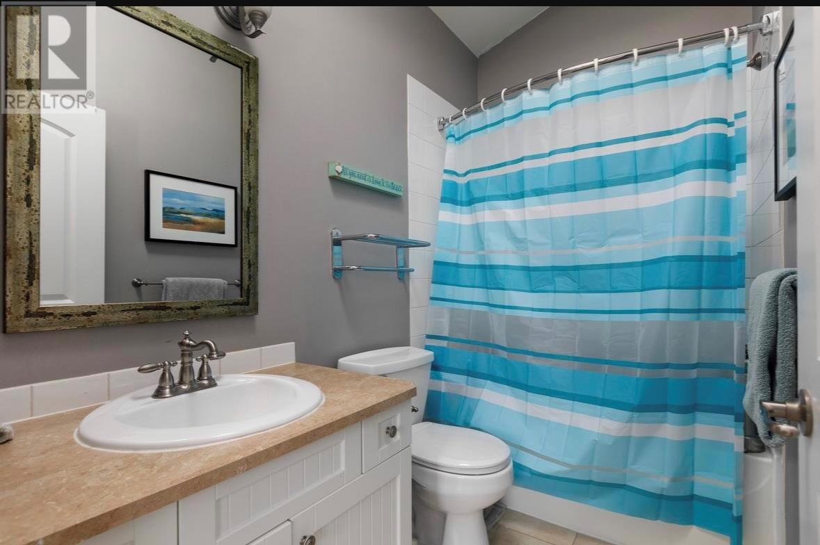 310 6822 Madrid Way, Kelowna
