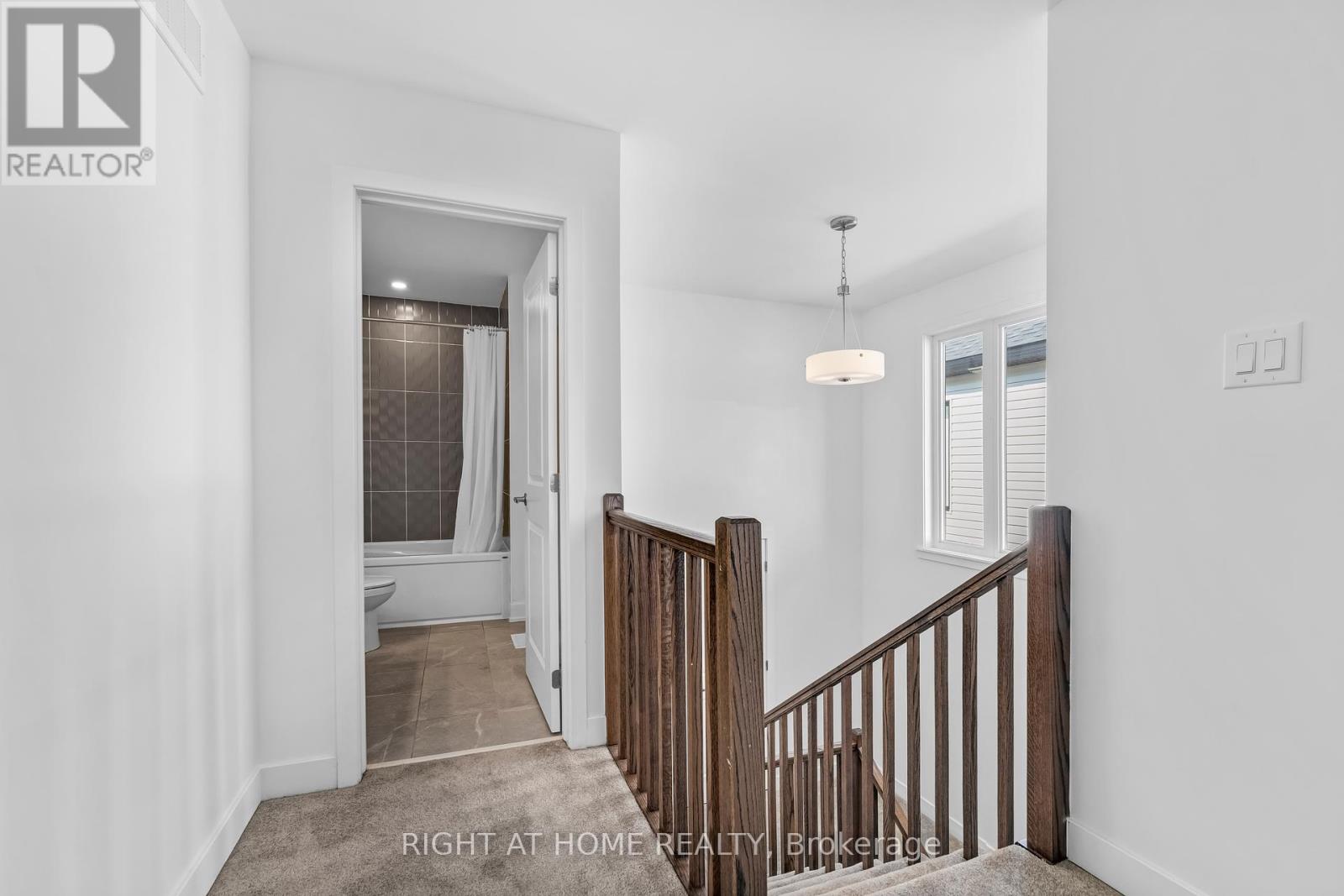 Photo 25 of 556 Tahoe Heights, Ottawa ON