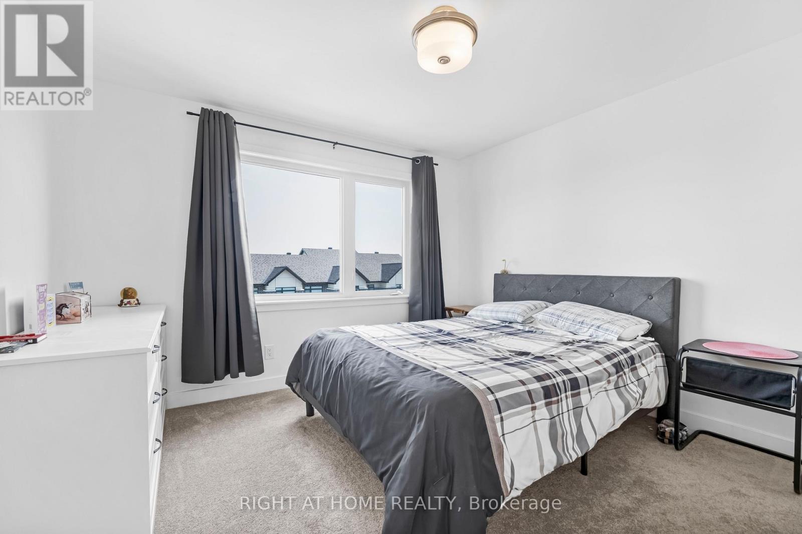 Photo 19 of 556 Tahoe Heights, Ottawa ON