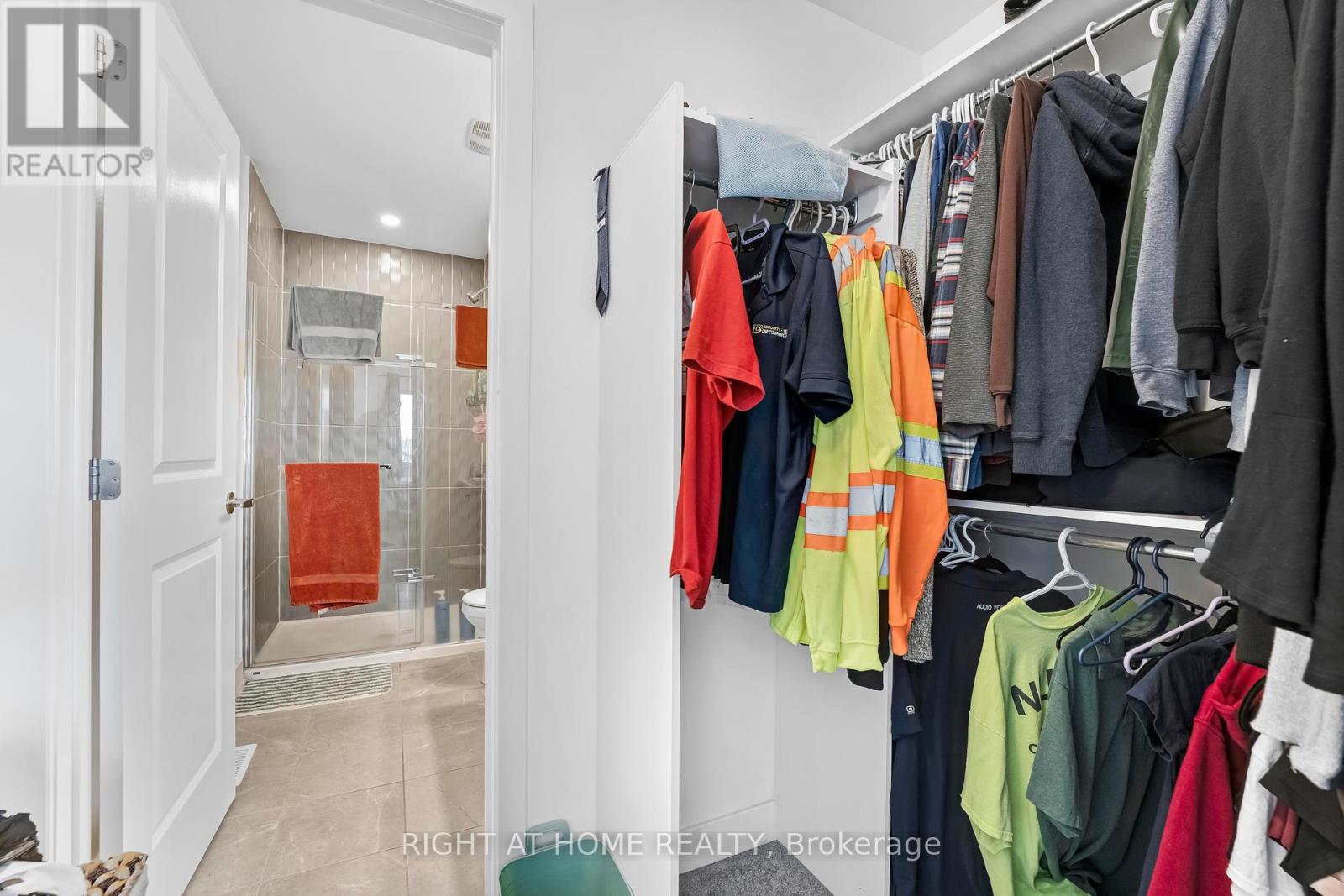 Photo 24 of 556 Tahoe Heights, Ottawa ON