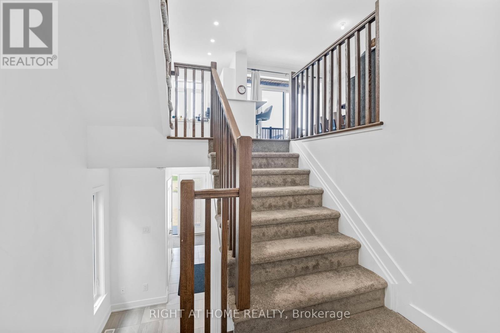 Photo 22 of 556 Tahoe Heights, Ottawa ON