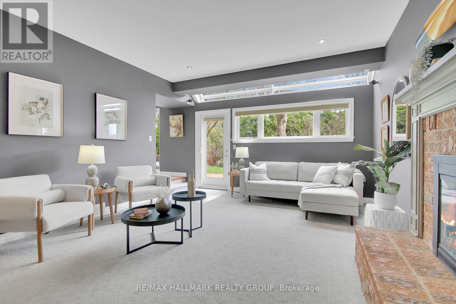 Photo 18 of 20 Arbuckle Crescent, Ottawa ON